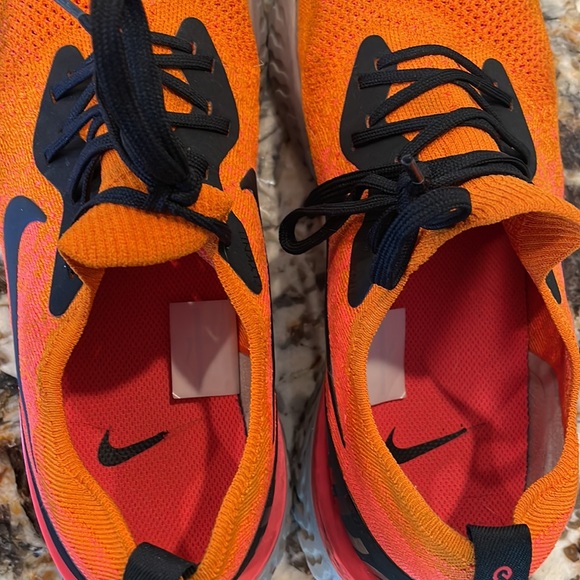 Nike Epic React Flyknit Men’s Running Shoes Copper Flash Size 12 - Picture 7 of 8